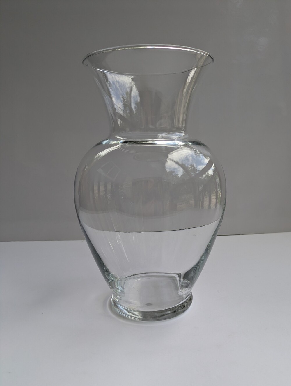 Large Clear Glass Flower Vase Ginger Jar Shape Flared Top 8 3/4" Tall Floral